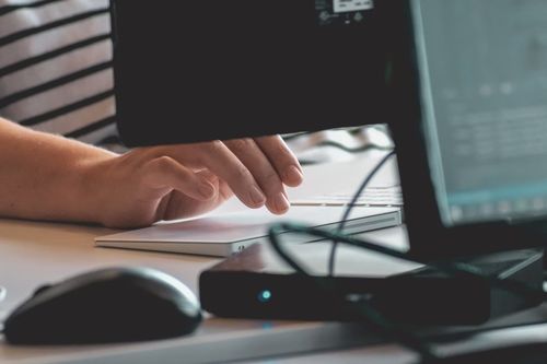 網絡安全風險加劇,軟件信息服務及金融業成web應用攻擊重災區